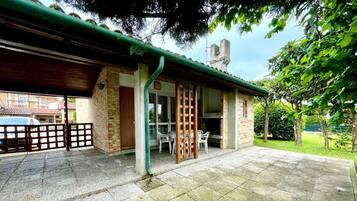 Villa, 2 Bedrooms, Patio, Garden View | Terrace/patio