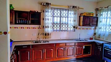 Apartemen, beberapa kamar, akses difabel, Boleh Merokok | Dapur pribadi