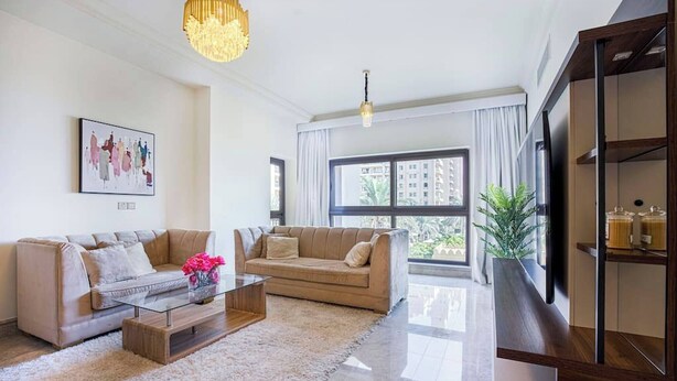 Living area - Fairmont North Residence Full Sea View 2br 166 Sqm (Dubai)