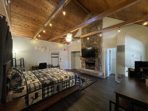 # 8 Secluded Resort for the Perfect Roma | Iron/ironing board, free WiFi, bed sheets