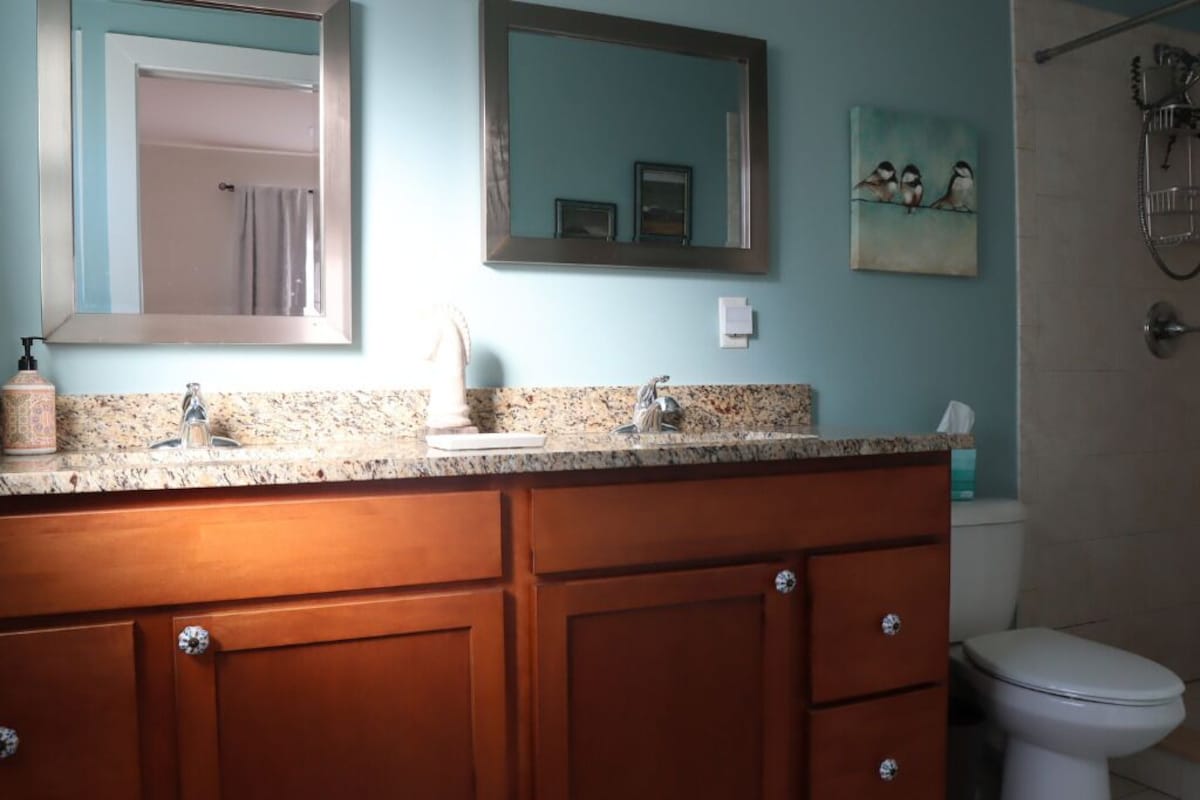 Photo 10 of Great Location! Free Parking + Pet Friendly!