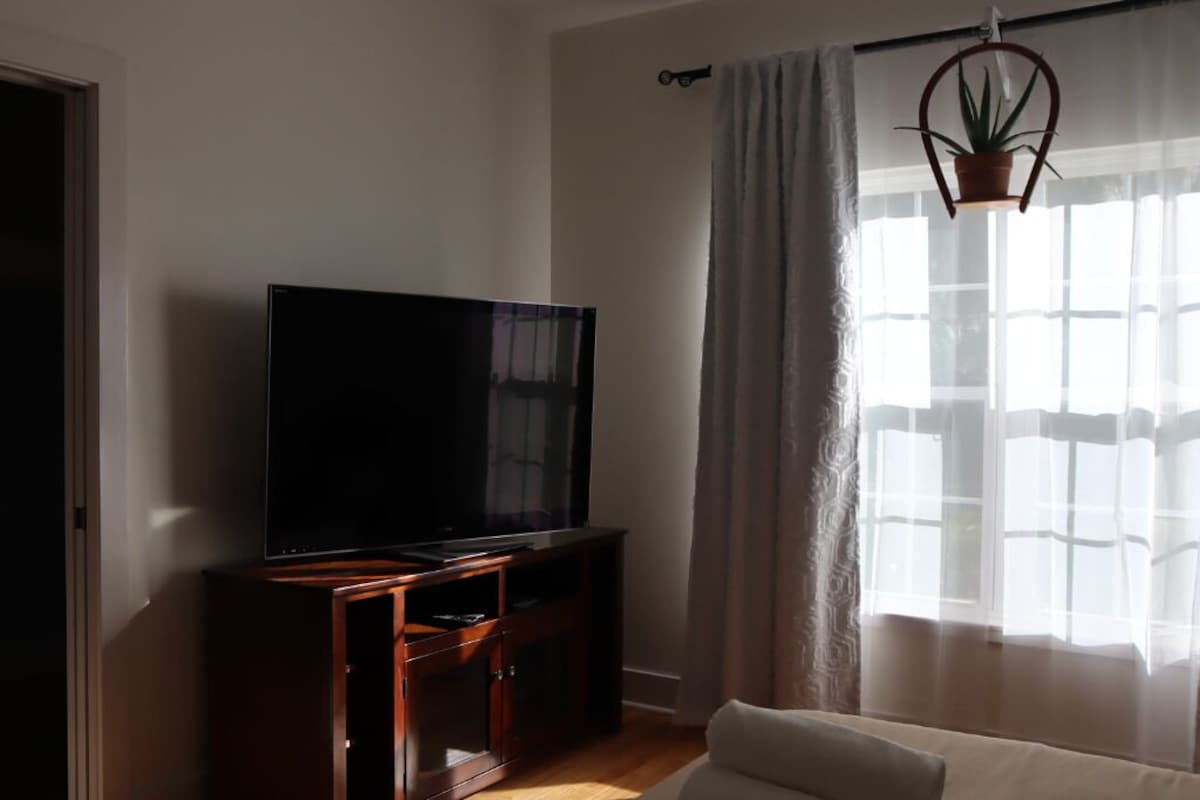 Photo 9 of Great Location! Free Parking + Pet Friendly!
