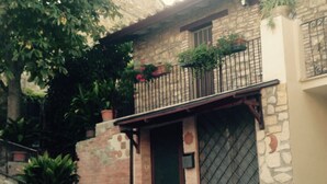 House, 2 Bedrooms, Smoking, Balcony | Balcony - Etruscan Residence Perugia (Perugia)