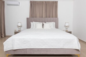 House, 4 Bedrooms, Accessible, Smoking | 4 bedrooms - Beautiful Villa With Pool (Santo Domingo Este)