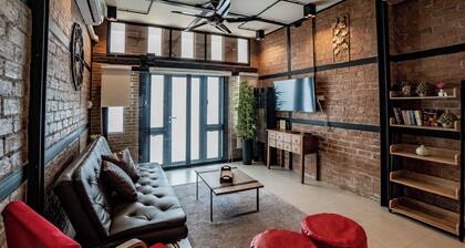 Luxury Industrial Flat 5 Mins From Nimman