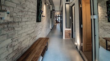 Condo, 2 Bedrooms, Balcony, Garden View | Interior