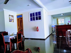 Room, Multiple Bedrooms, Accessible, Smoking | Dining