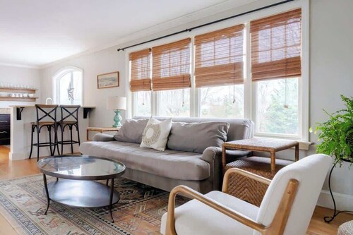 Newport Beach Loft STAY