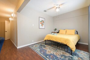 2 bedrooms, WiFi, bed sheets