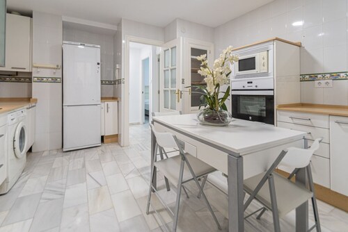 The Apothecary's Parador