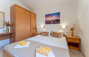 2 bedrooms, free WiFi, bed sheets - Cozy apartment in Medulin with kitchen (Medulin)