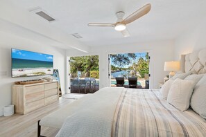 3 habitaciones, caja de seguridad en la habitación y escritorio