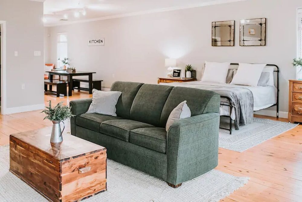 GrueneGusthaus 4Private Condo+ Golf Cart Rentals New Braunfels