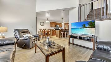 Smart TV, table tennis