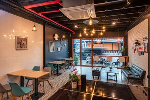 Reception - The Dorm Hostel (Phuket)