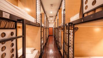 Allergikerbettwaren, individuell dekoriert, Schreibtisch