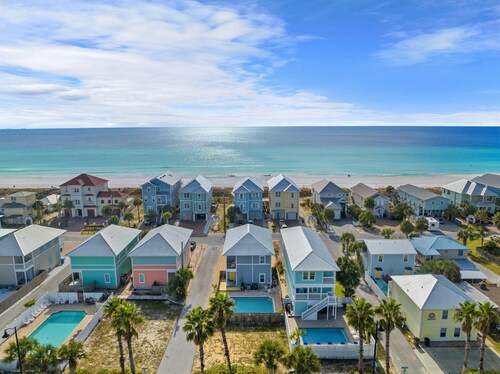 Large Panama City Beach Home |Heated Private Pool | Easy Beach Days