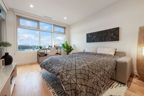 1 habitación, escritorio, tabla de planchar con plancha y wifi gratis 