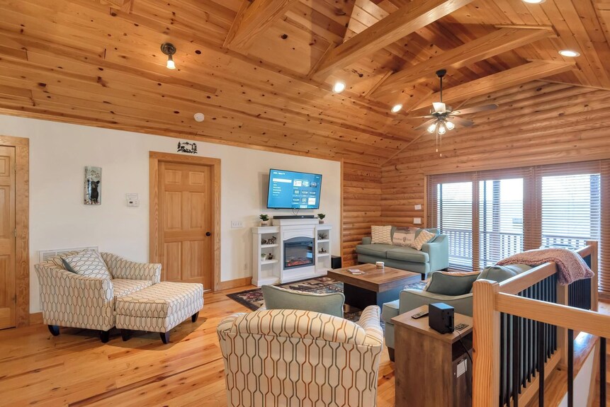 Green Mountain Getaway | Hot Tub, Exercise Room, & Endless Views | Dog-friendly - North Carolina