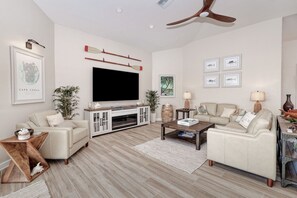 TV connectée, cheminée, chaîne hi-fi, espaces bureaux