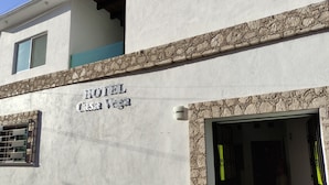 Unclassified image, 3 of 22, button - Hotel Casa Vega (Ezequiel Montes)
