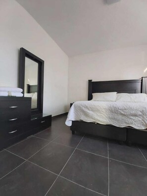 Deluxe Room | 1 bedroom, individually decorated, free WiFi - Hotel Casa Vega (Ezequiel Montes)