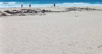 Beachfront Apartment Cancun - 3602