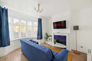 Apartment, 3 Schlafzimmer | Wohnzimmer