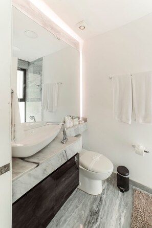 Bathroom - Bh 05 Gf Pamper Yourself With a Special Gateway (Tulum)