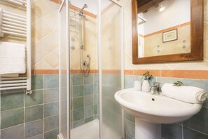 Bathroom - Casa Ora Doro - Panoramic Views Pool Private Garden (Trequanda)