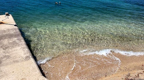 Red Apartment for 05