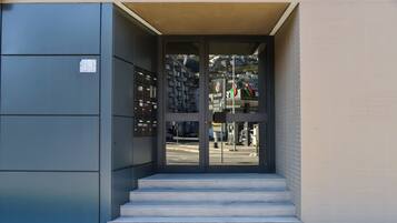 Apartment, 1 Schlafzimmer, Balkon, Stadtblick | Eingangsbereich