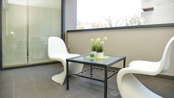 Apartment, 1 Schlafzimmer, Balkon, Stadtblick | Wohnbereich