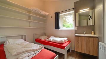 Bungalow | 2 habitaciones, muebles diferentes y ropa de cama
