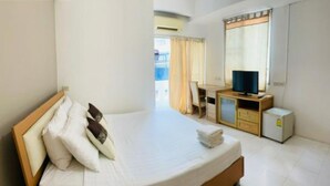Kamar Double Standar