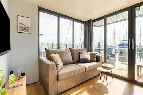 Mobile Home | Living room
