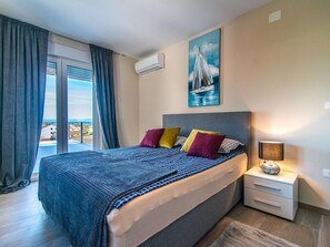 Vila | 5 quartos, individualmente mobiliados, ferros/tábuas de passar roupa