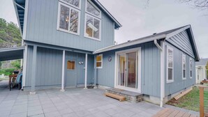 Exterior - Beach Hideaway (Lincoln City)