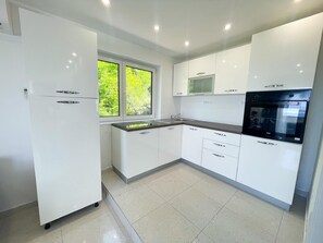 House | Private kitchen - Holiday Home With Bubble Bath , Sauna and sea View (Crikvenica)