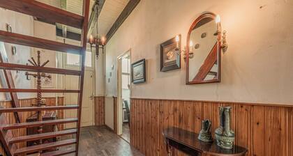 Lovely Holiday Home From 1761 With Contemporary Comfort