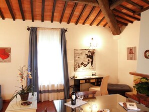 Dining - Rustic Elegance in Montepulciano (Montepulciano)