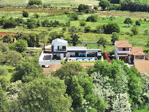 Exterior - Apartment in Croatia Near Scenic Coastline (Fazana)