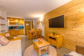 TV - Vallorcine Loriaz 14 ski in / ski out, Vallorcine (Argentiere), France (Vallorcine (Argentiere))