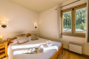 1 habitación y ropa de cama 