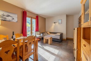 1 bedroom, bed sheets - Vallorcine Buet 31 ski in / ski out, Vallorcine (Argentiere), France (Vallorcine (Argentiere))
