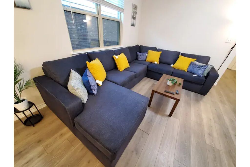 Modern Cozy Home - Peaceful & Comfortable 