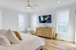 5 bedrooms, iron/ironing board, travel cot, free WiFi