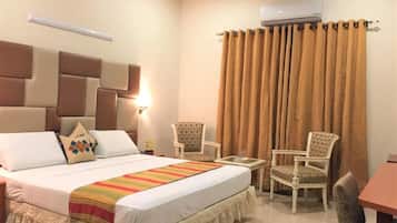 Deluxe Double Room | Free WiFi