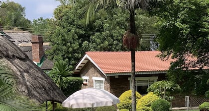 2 bedroom cottage in the leafy suburb of Greendale