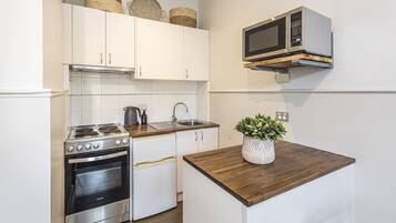 Microwave, oven, electric kettle, toaster